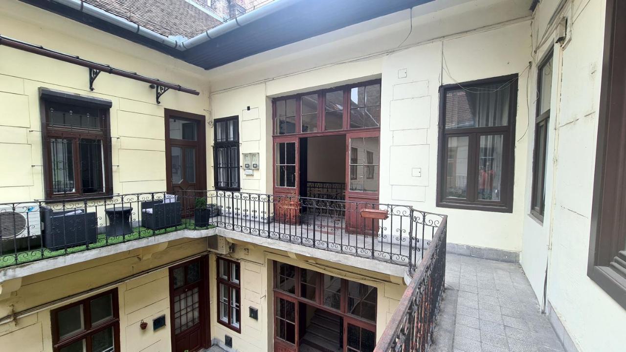 Apartamento Downtown Akacfa Budapest Exterior foto